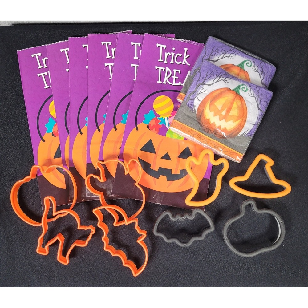 Halloween Baking & Party Bundle: Cookie Cutters, Trick or Treat Bags & Napkins